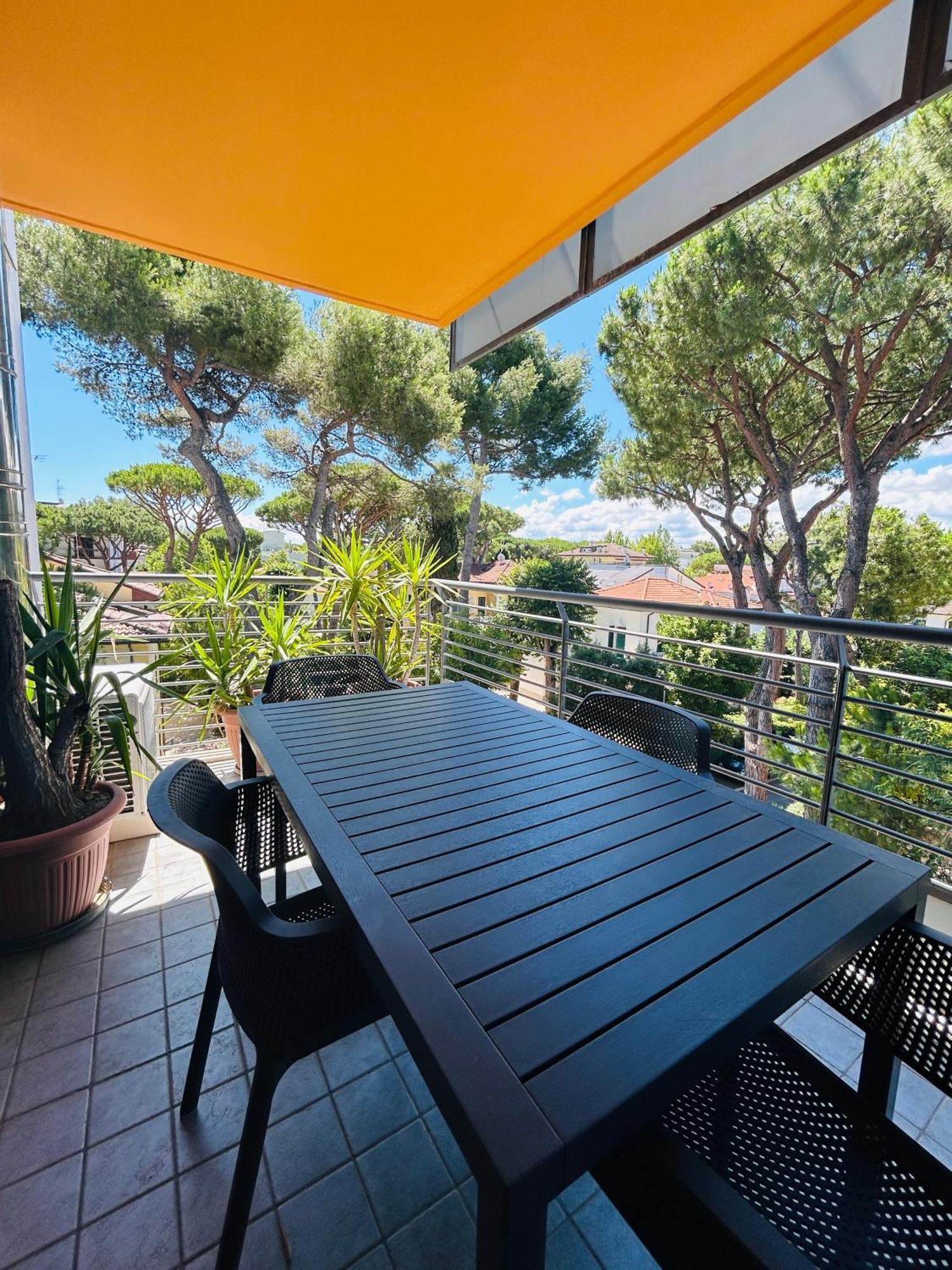Damiano Chiesa Flexrent - Abissinia Apartment Riccione Bagian luar foto